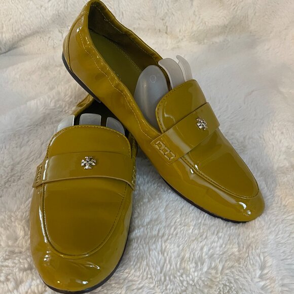Tory Burch Ballet Loafer Mustard Patent Leather Size: 8 - Picture 2 of 16